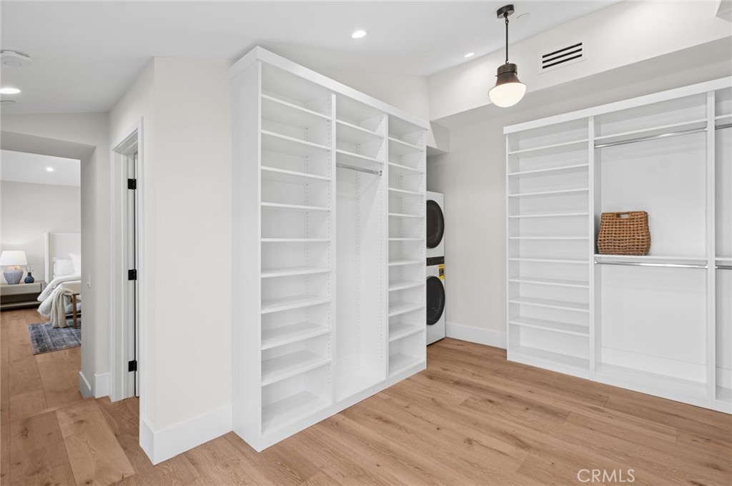 1963 Port Edward Place