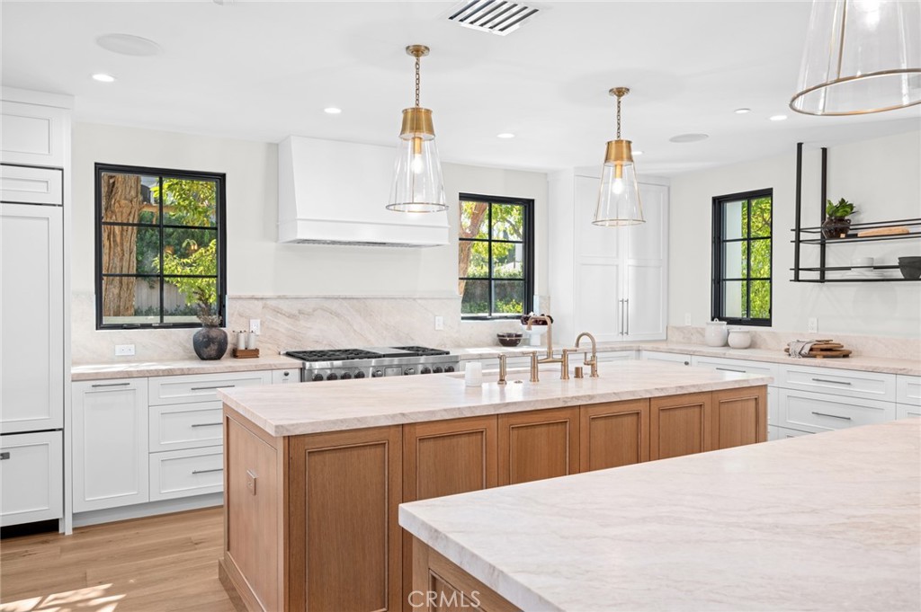 1963 Port Edward Place