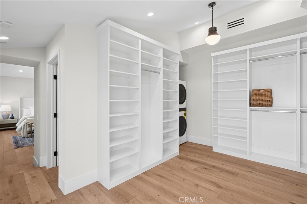 1963 Port Edward Place