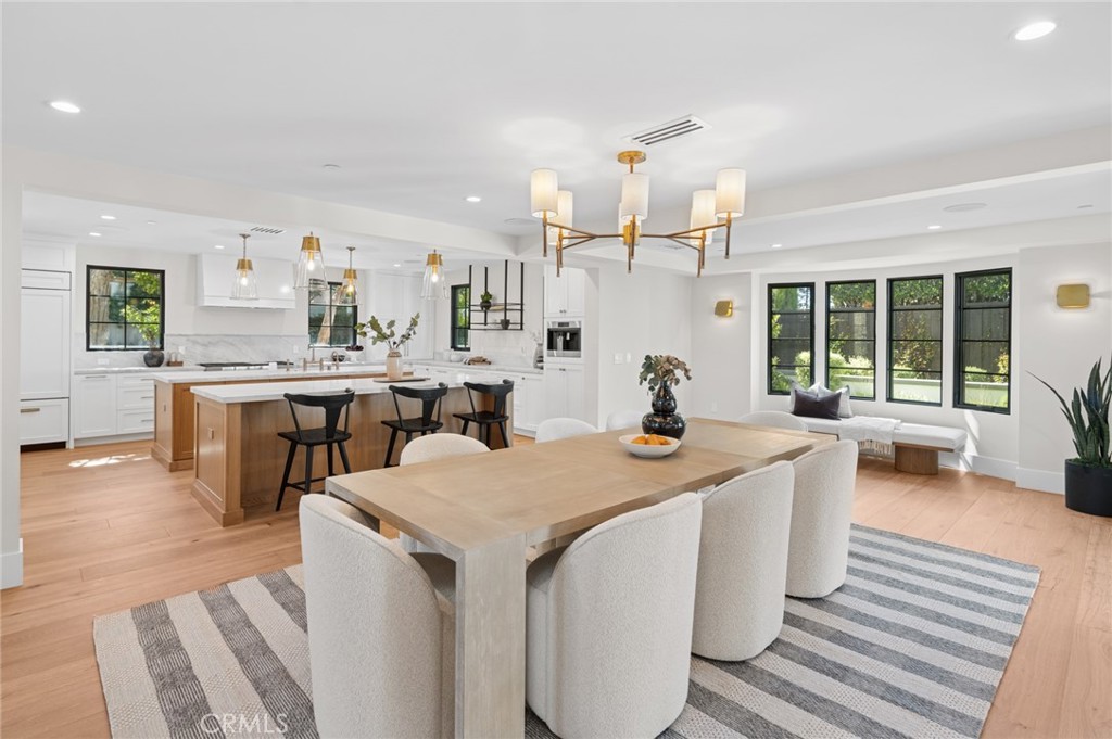 1963 Port Edward Place