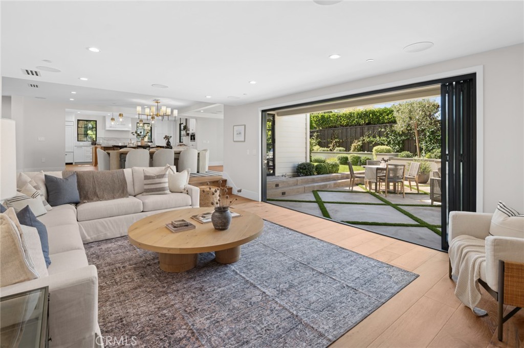 1963 Port Edward Place