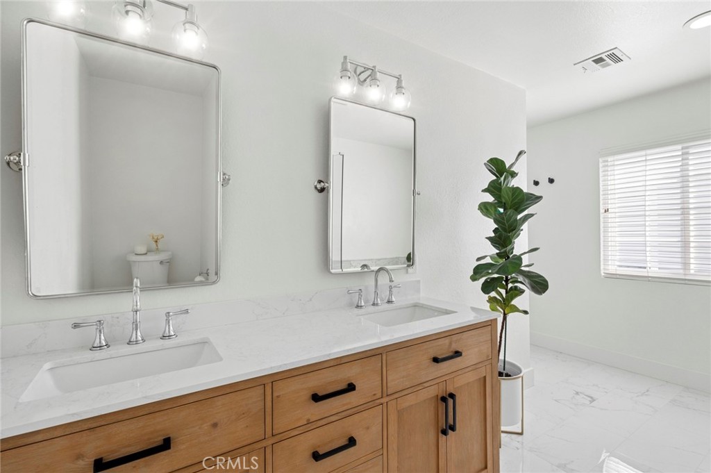 133 Cecil Place B