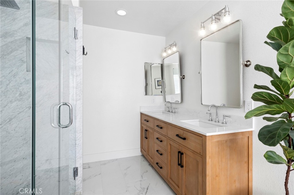 133 Cecil Place B