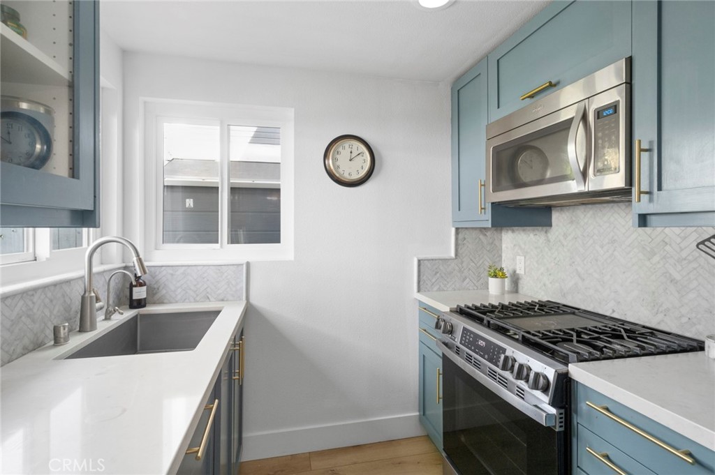133 Cecil Place B