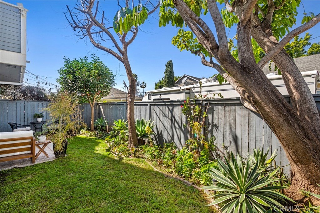 133 Cecil Place B