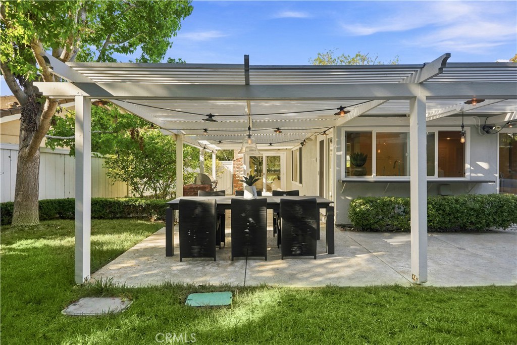 1844 Newport Hills E