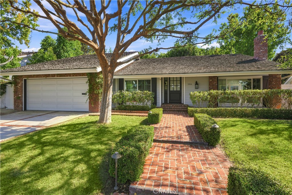 1844 Newport Hills E