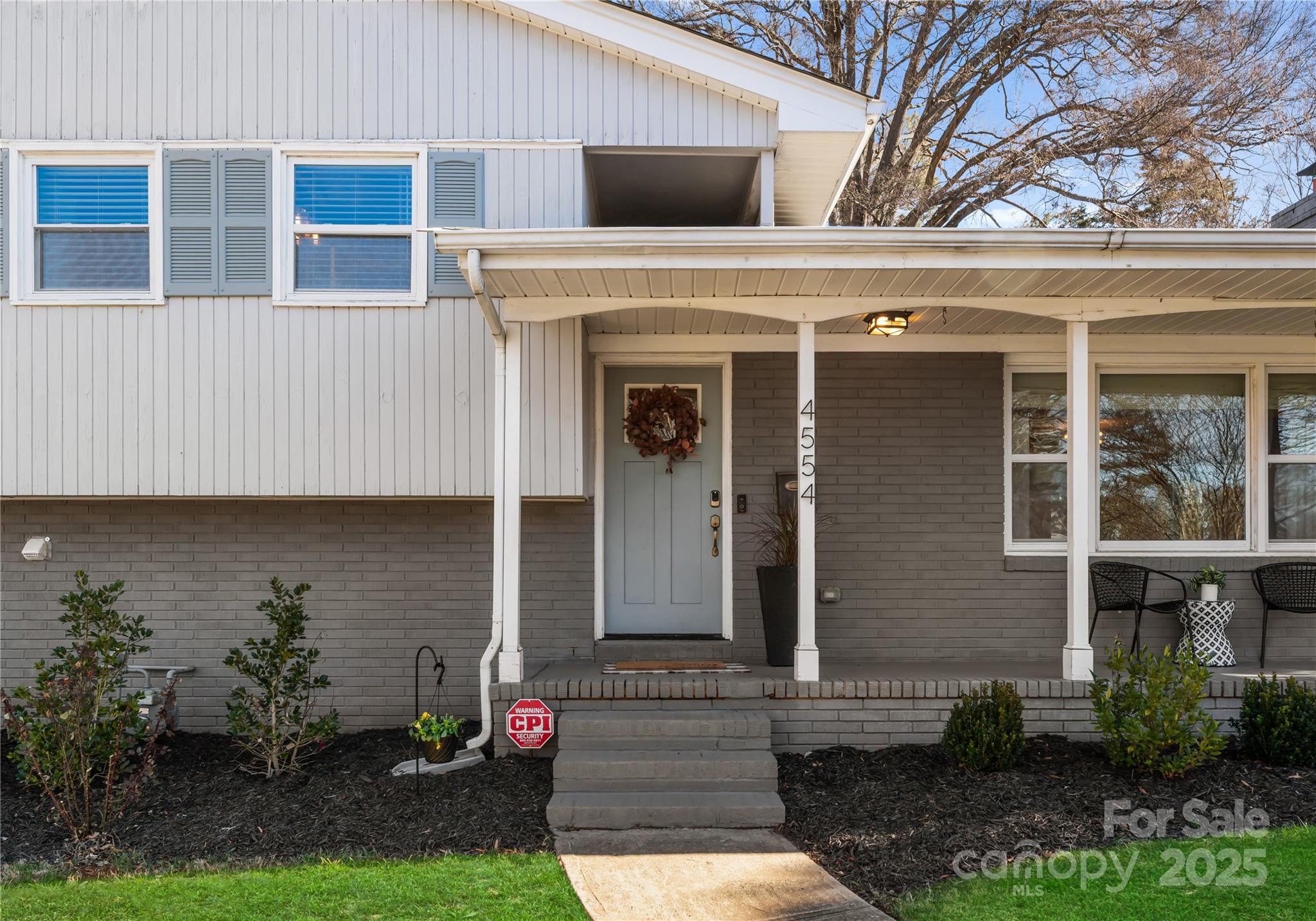 4554 Crestmont Drive