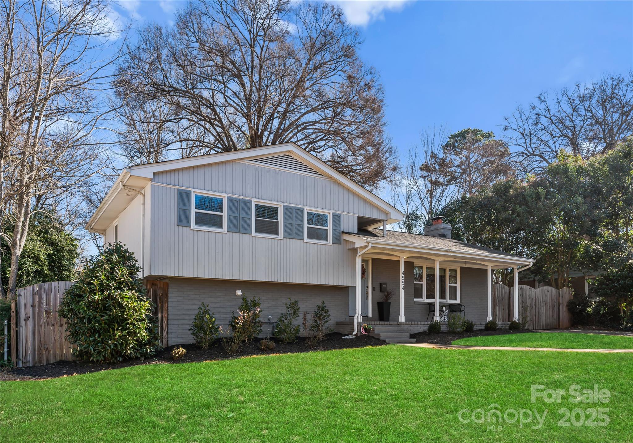 4554 Crestmont Drive