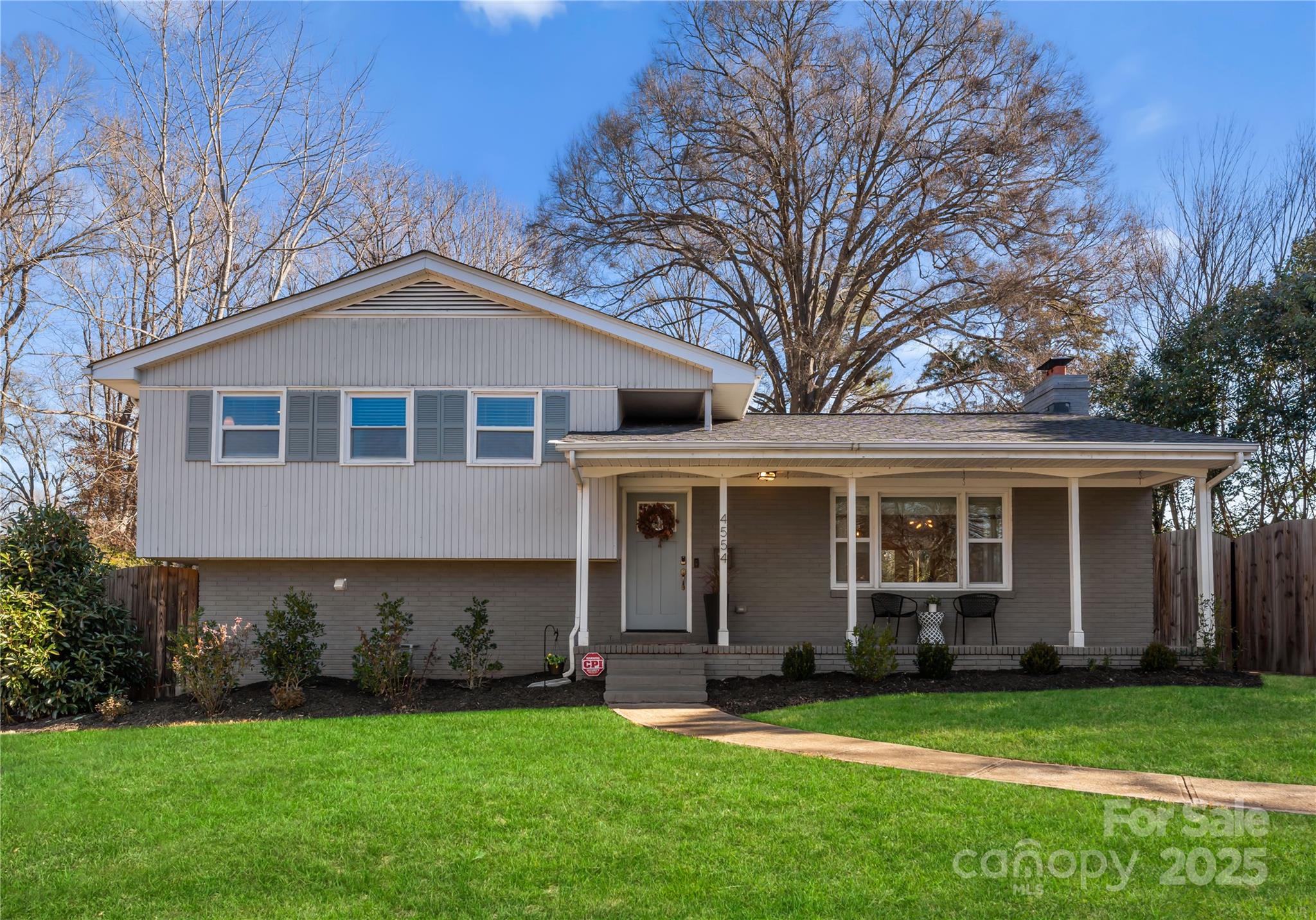 4554 Crestmont Drive