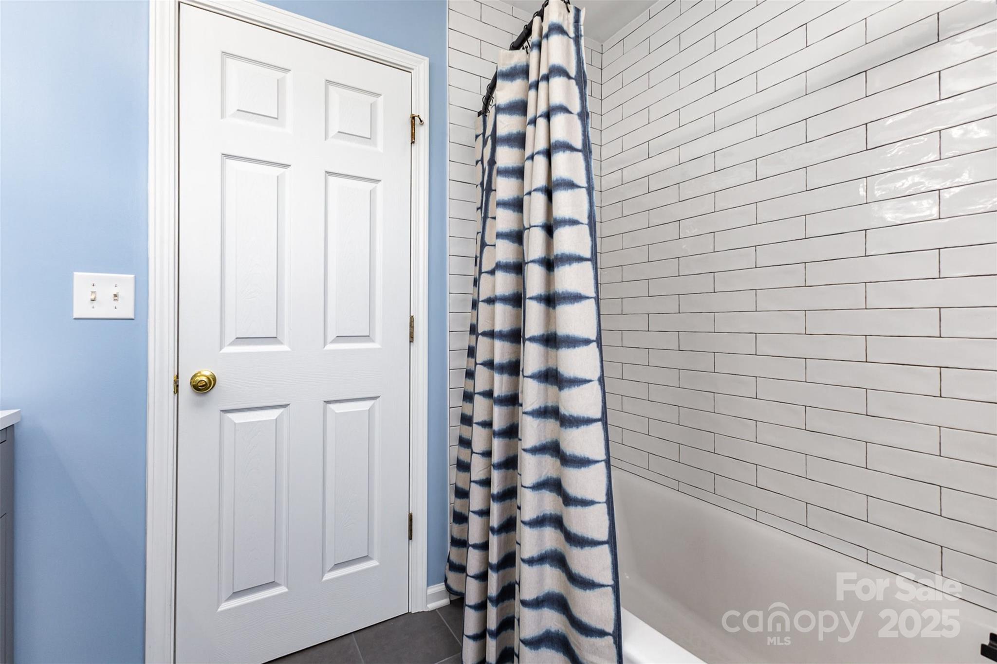 10198 Tintinhull Drive