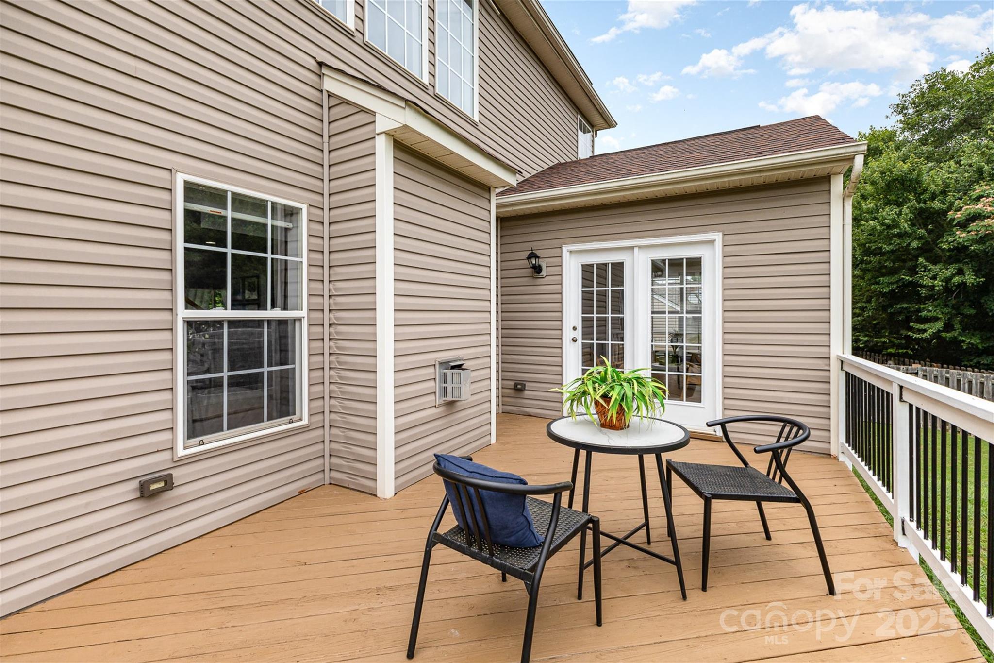 10198 Tintinhull Drive