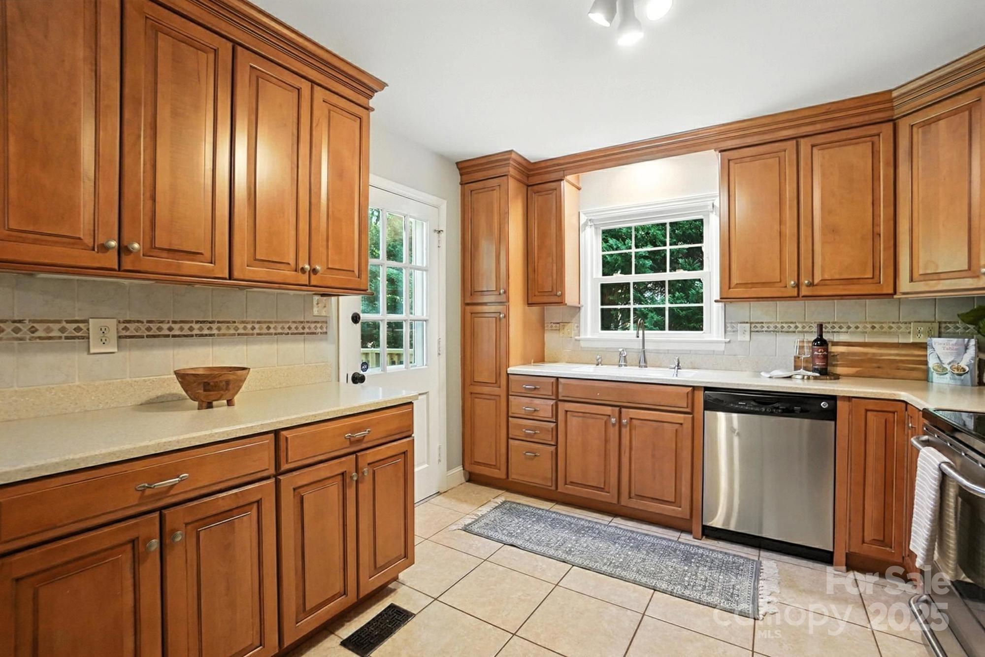 6208 Colchester Place