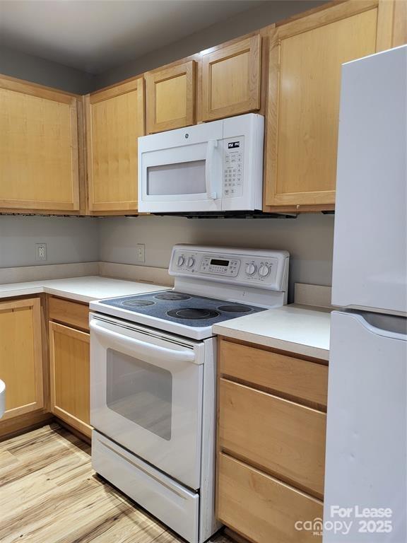 718 W Trade Street Unit: 203