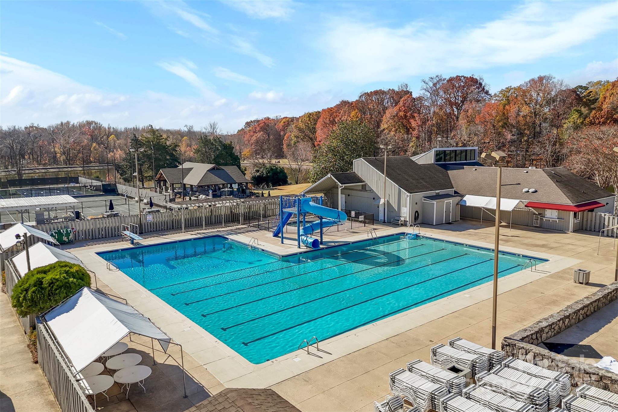 4040 Ivystone Court Unit: B