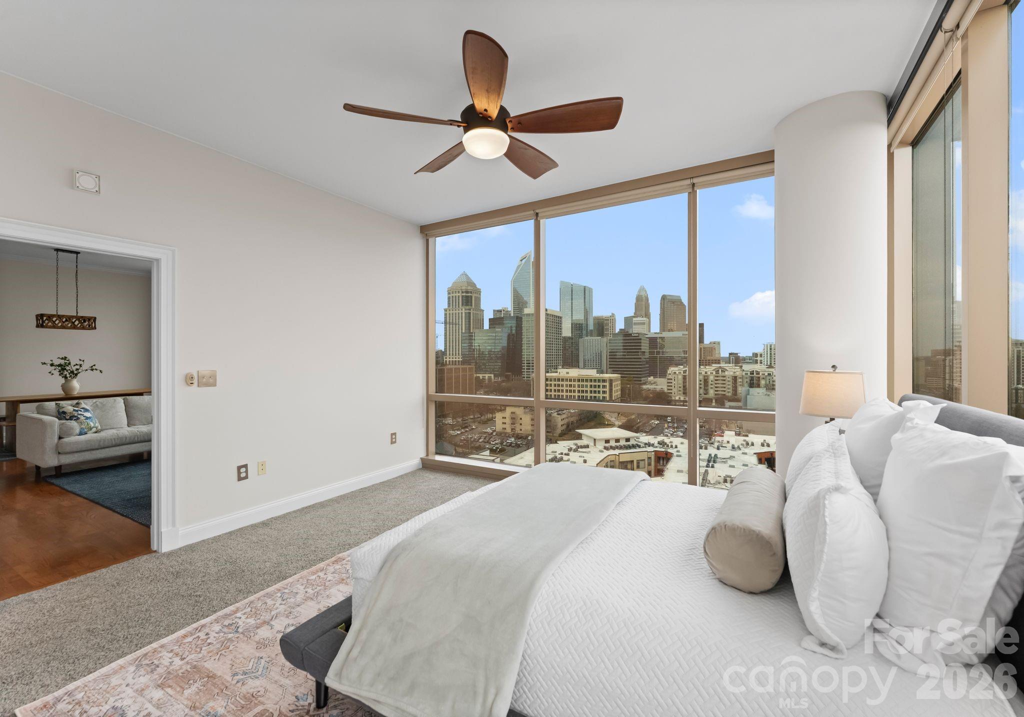 315 Arlington Avenue Unit: 1601