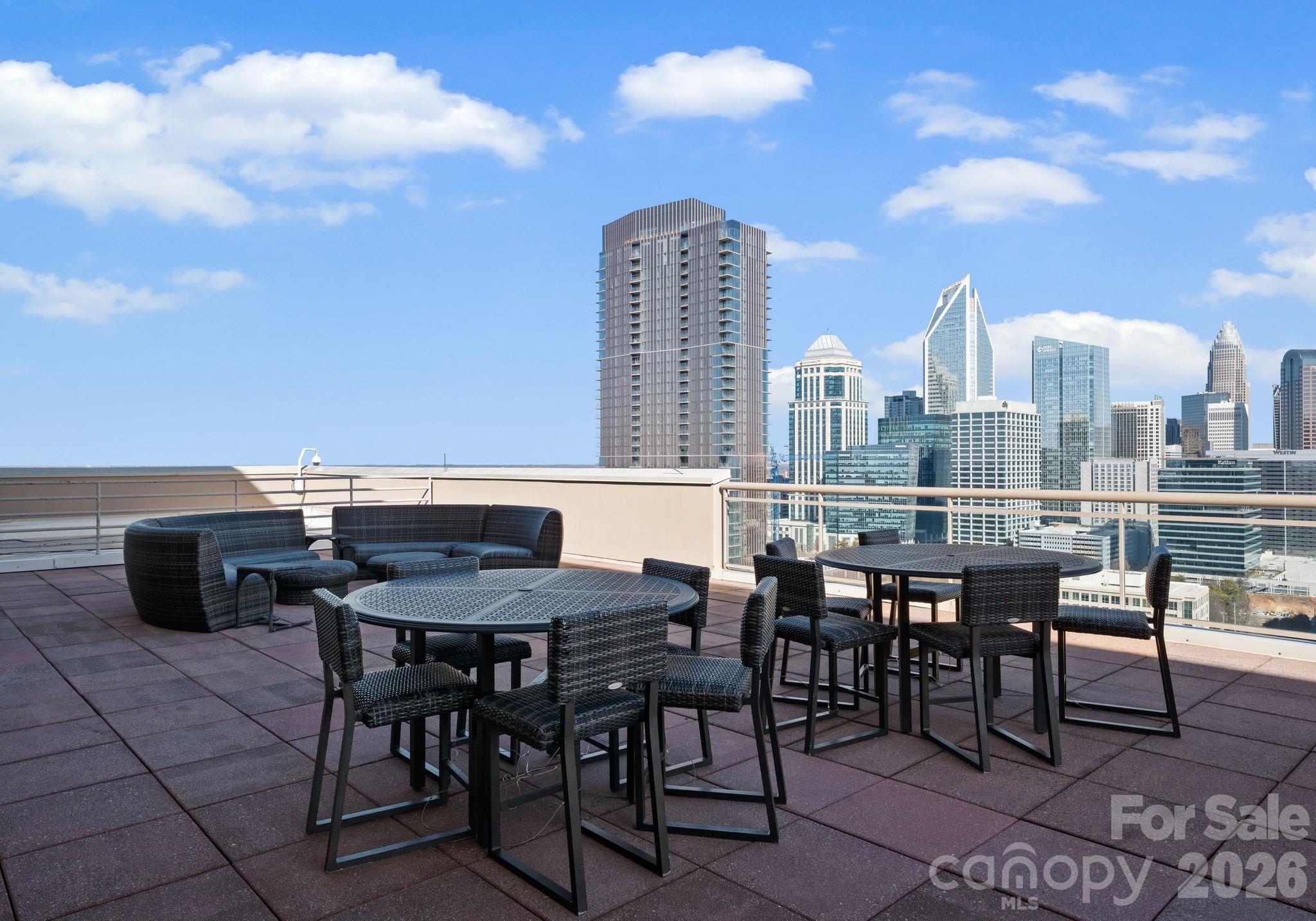 315 Arlington Avenue Unit: 1601