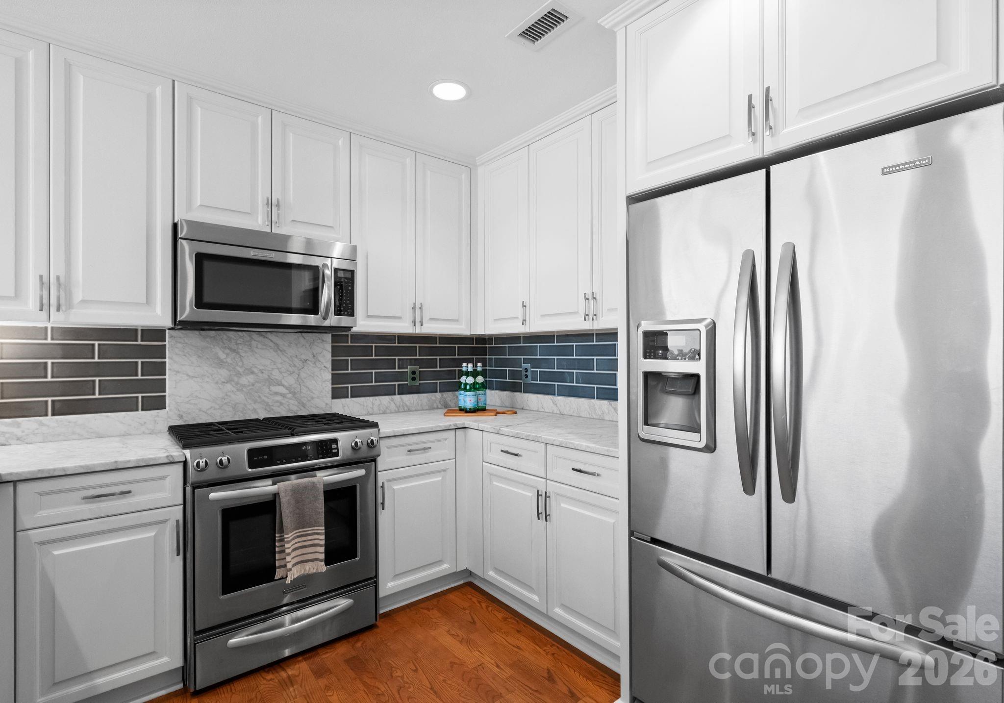 315 Arlington Avenue Unit: 1601