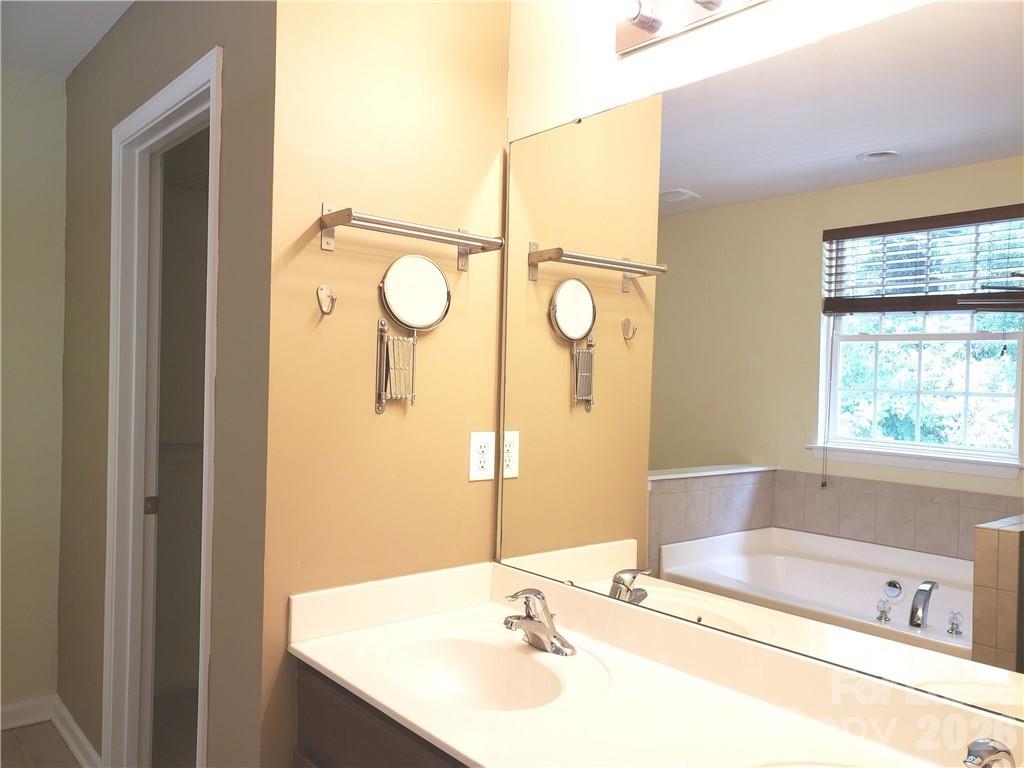 3226 Park South Station Boulevard