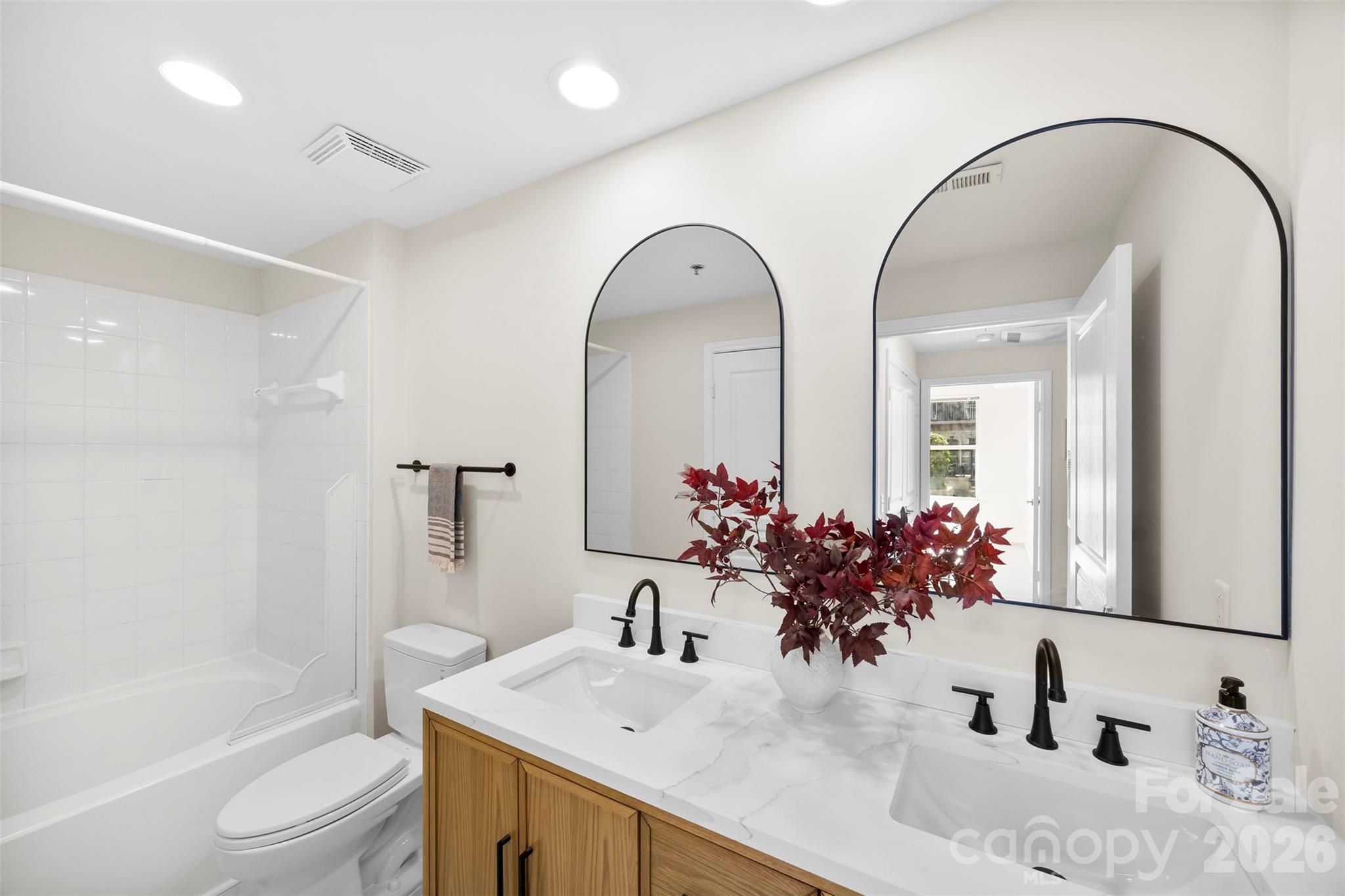 1315 East Boulevard Unit: 313