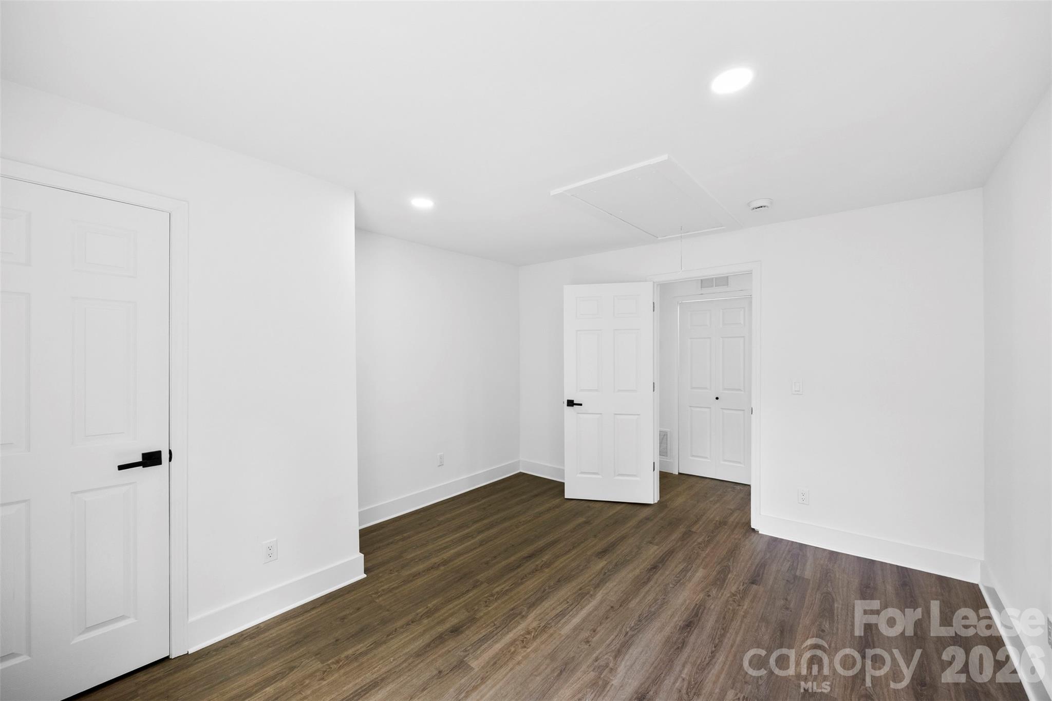 2942 Reid Avenue