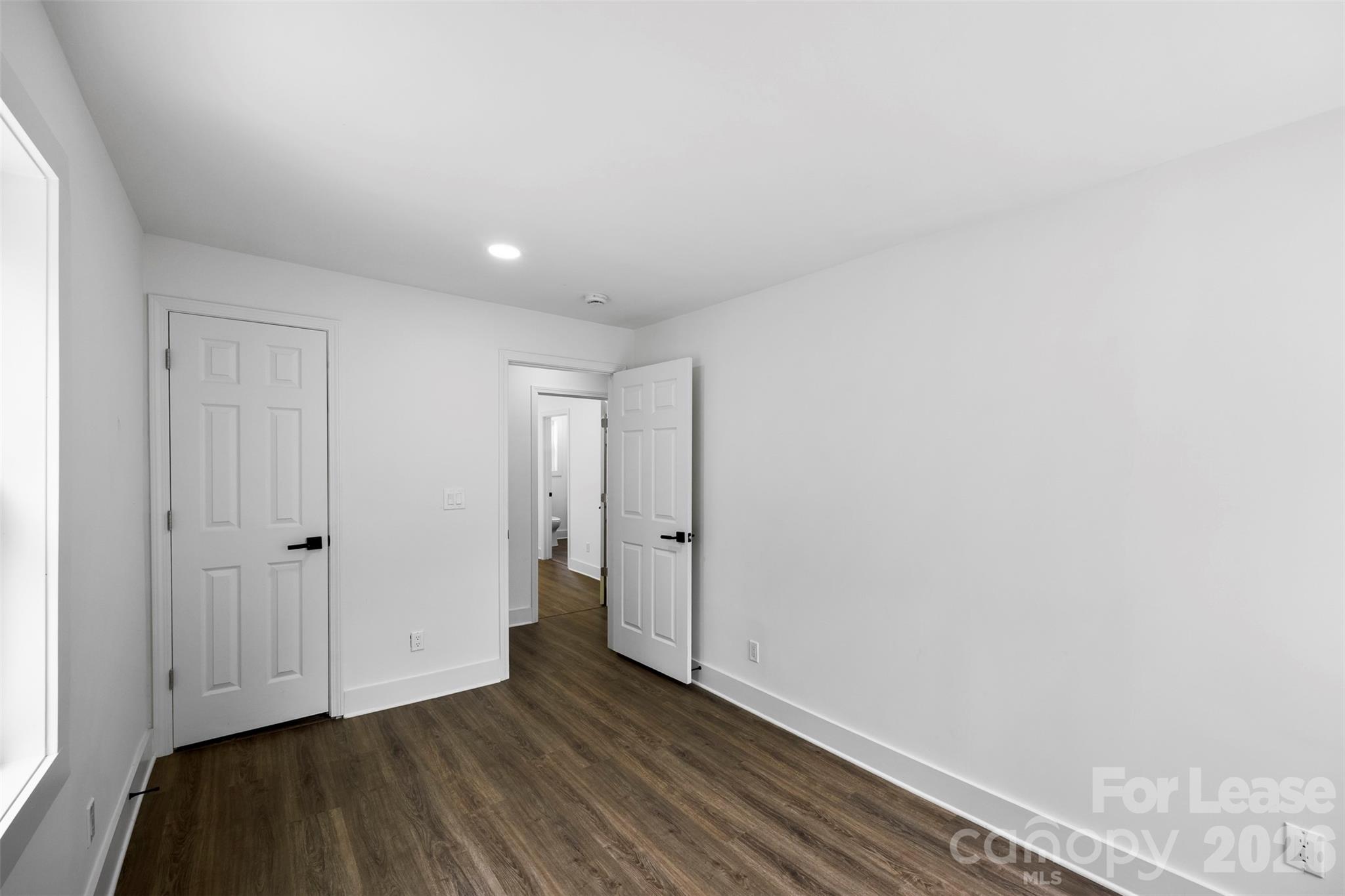 2942 Reid Avenue