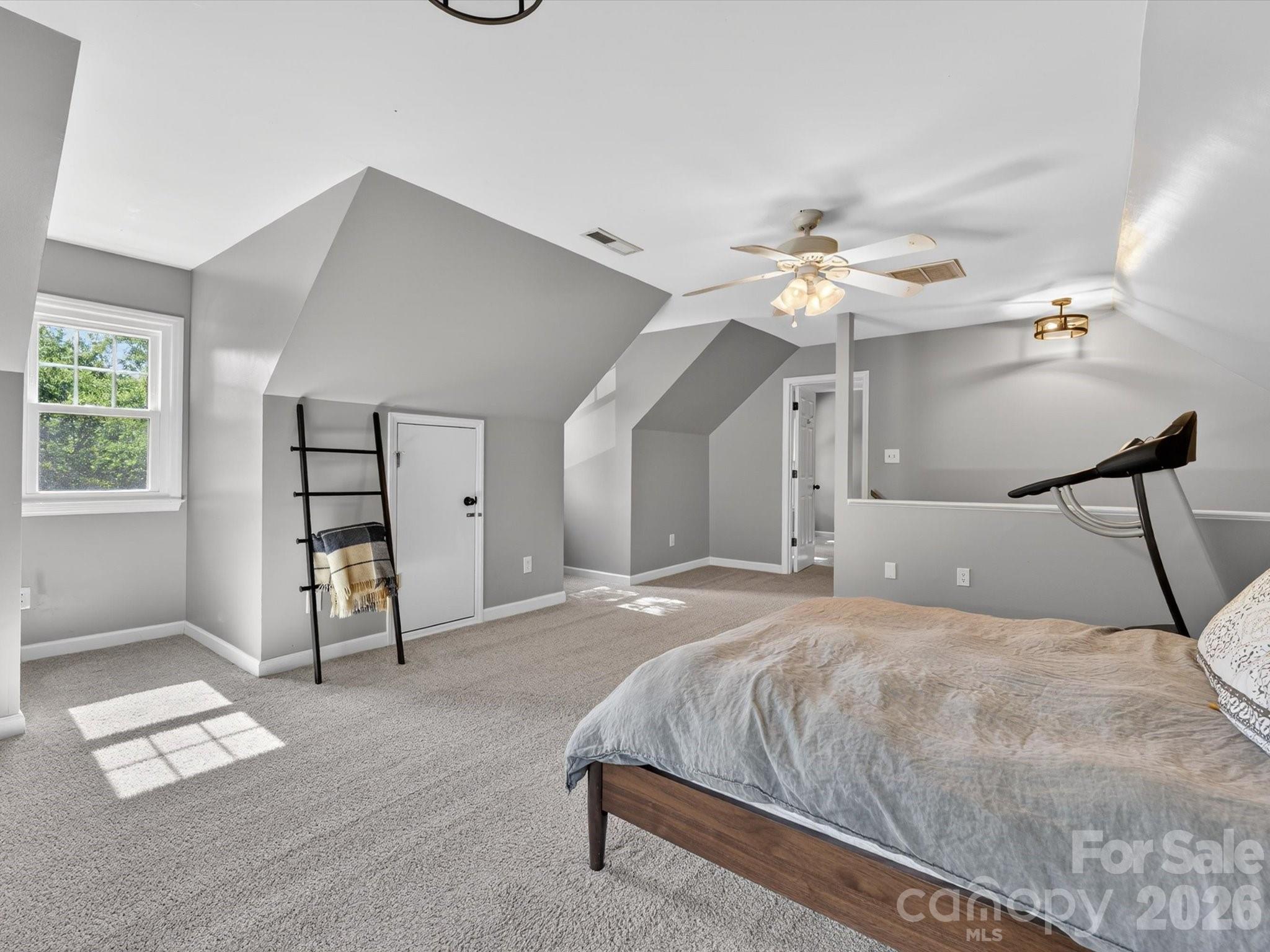 1036 Gateshead Lane