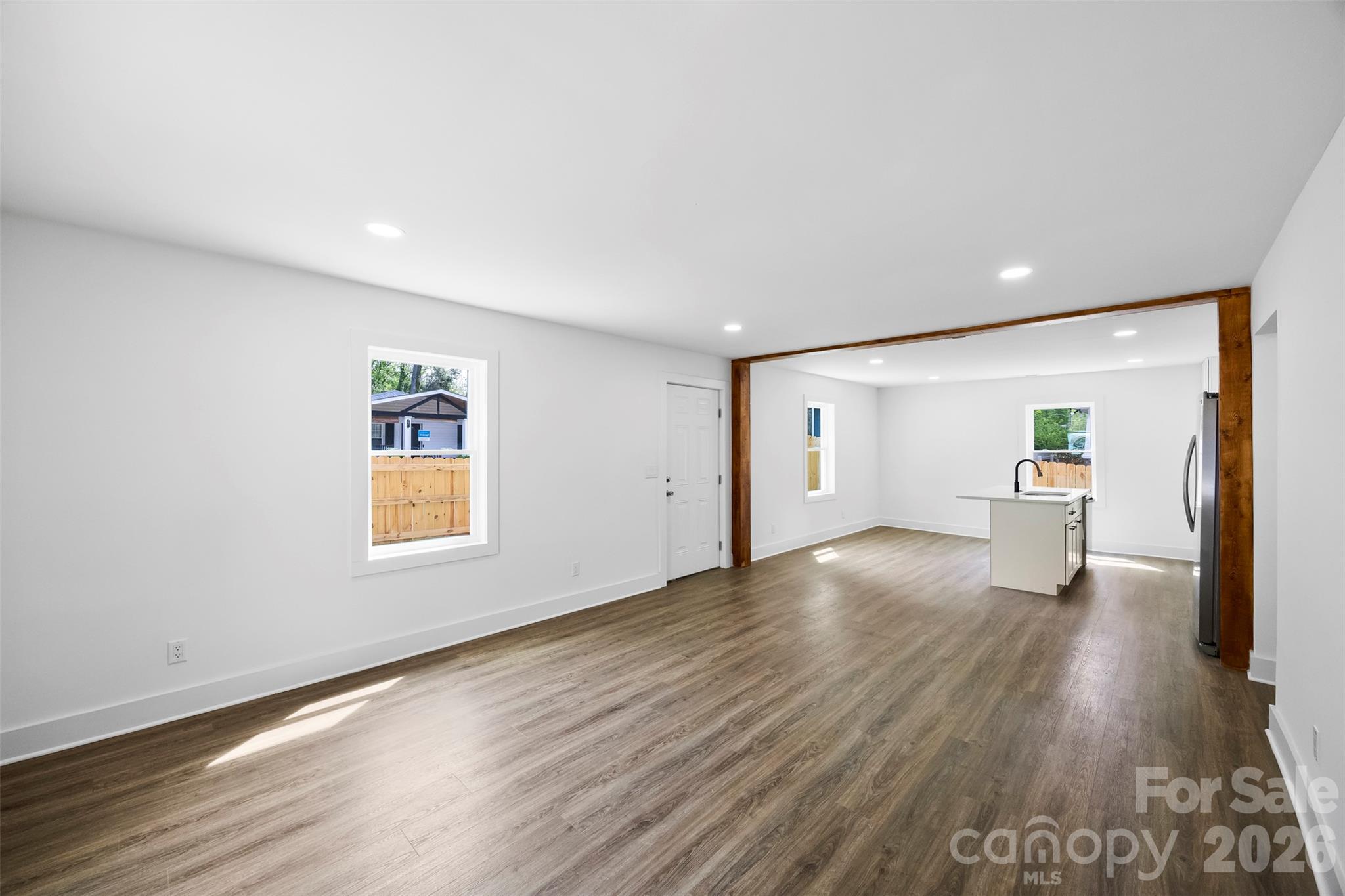 2942 Reid Avenue