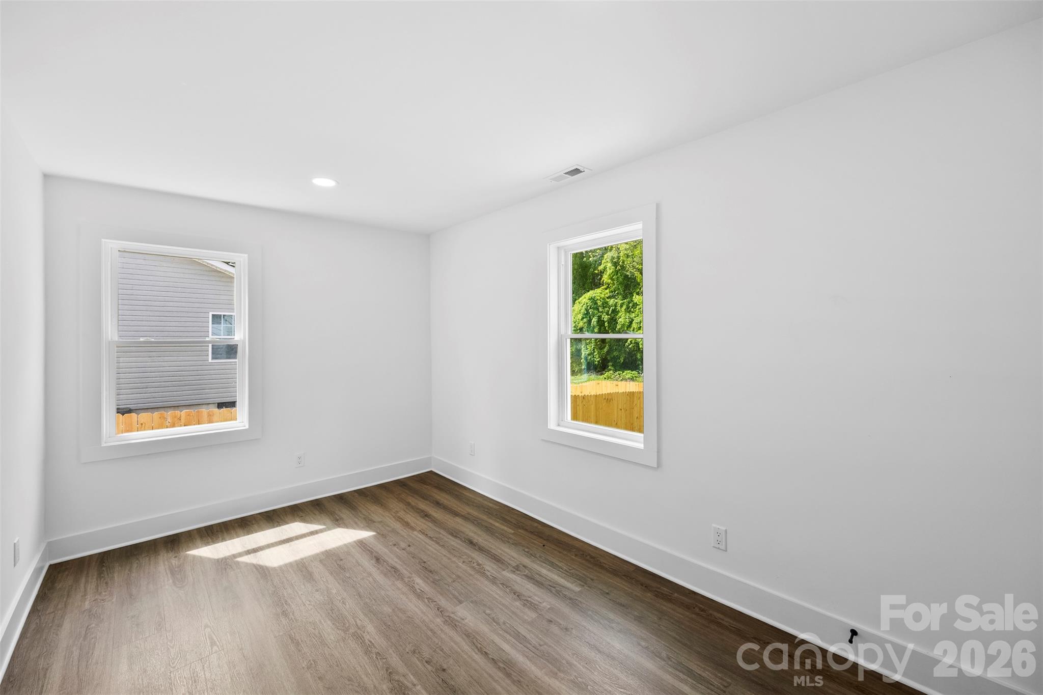 2942 Reid Avenue