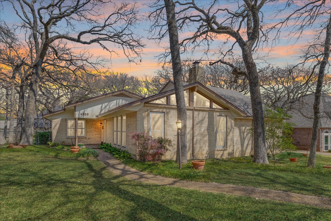 6209 Lakeridge Road