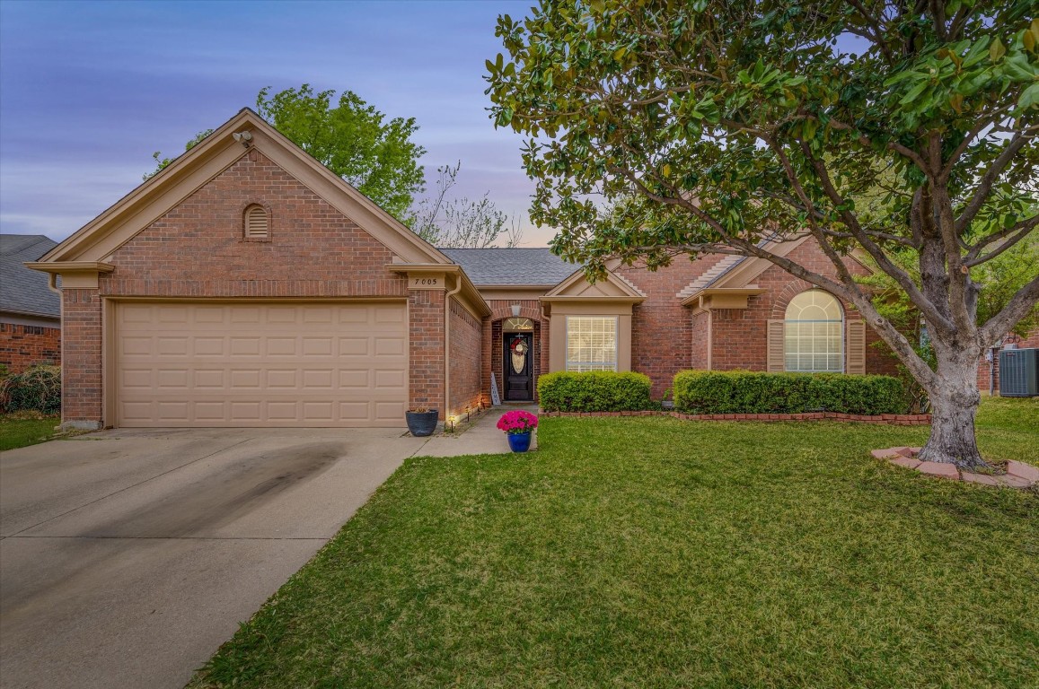 7005 Wooddale Drive
