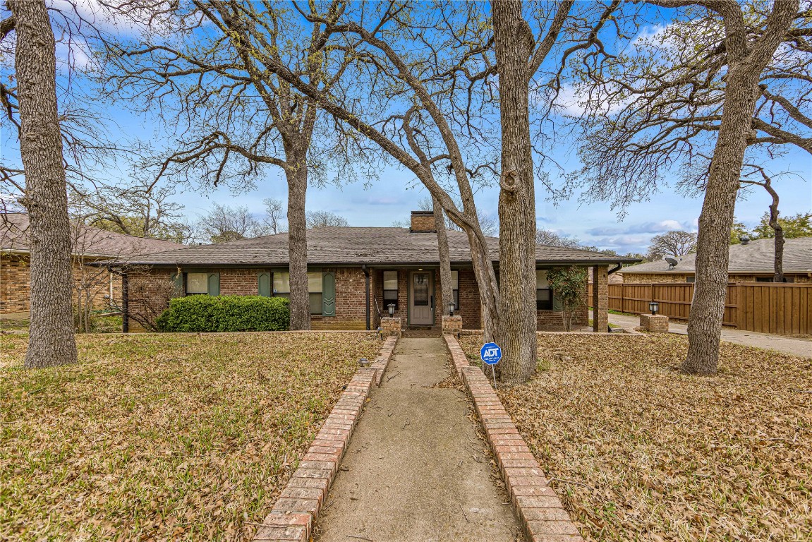 2707 Wooded Acres Court