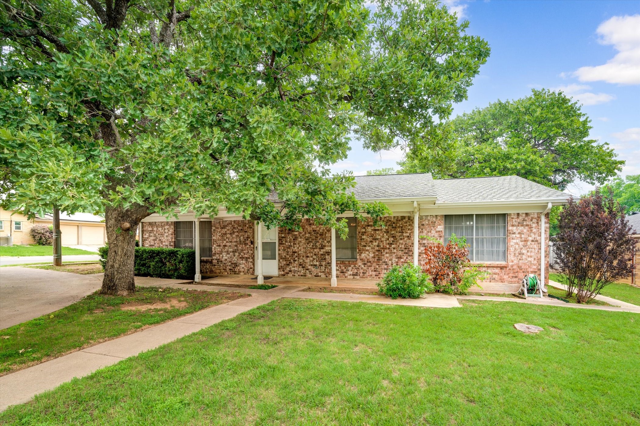 3632 Brown Trail