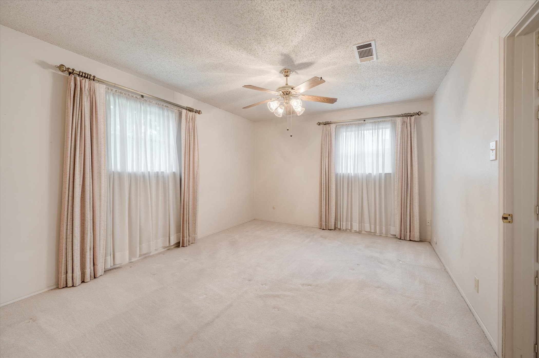 3632 Brown Trail