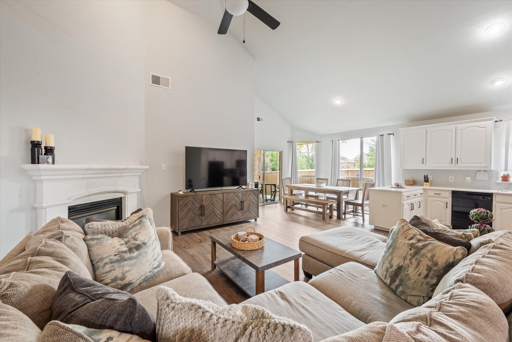 9736 Hathman Lane