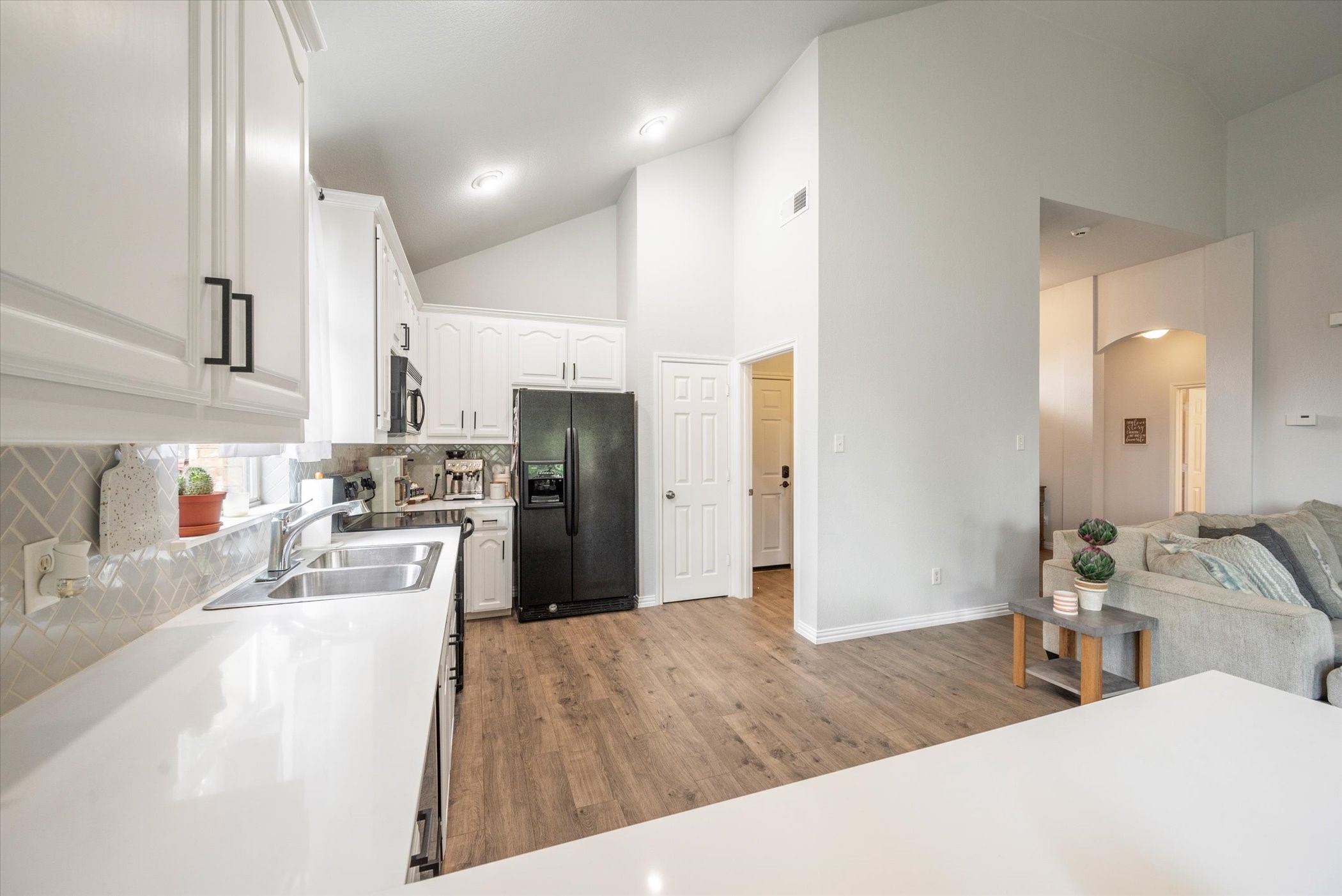 9736 Hathman Lane