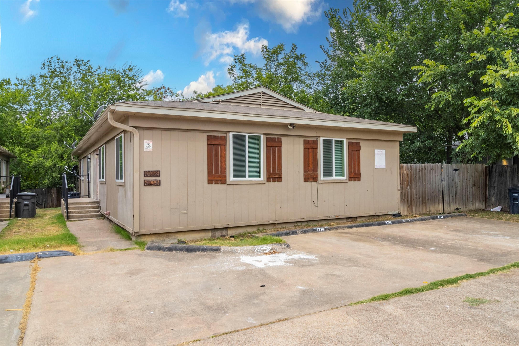 4712 Old Benbrook Road