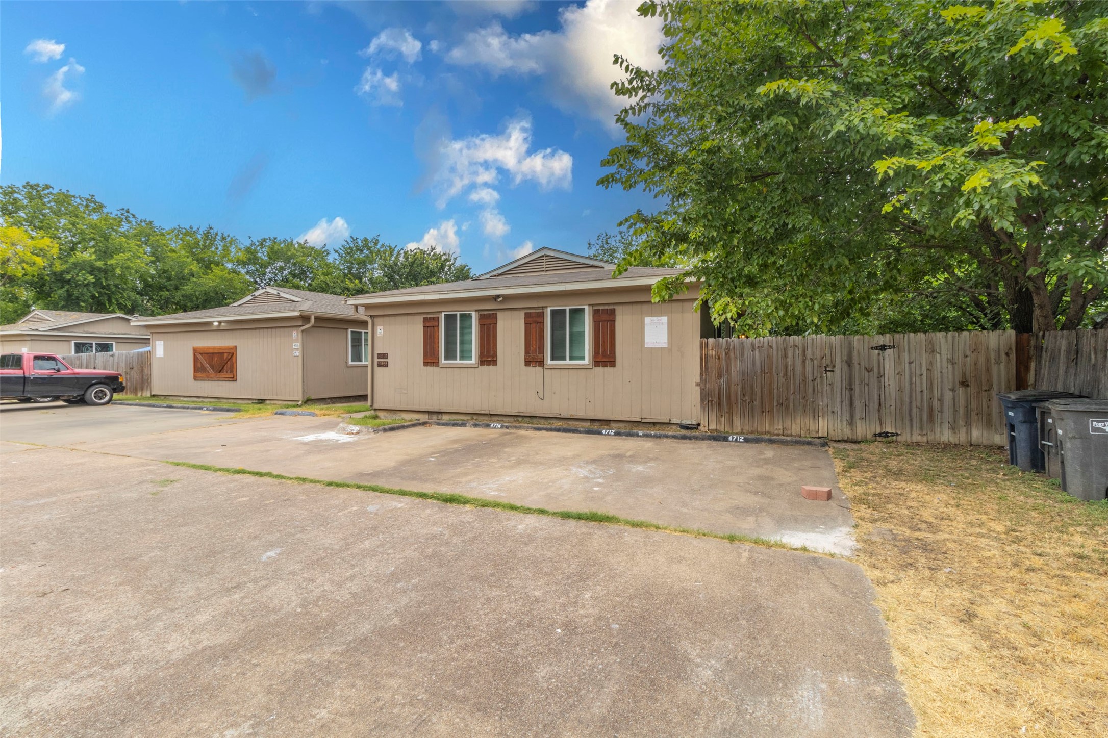4712 Old Benbrook Road