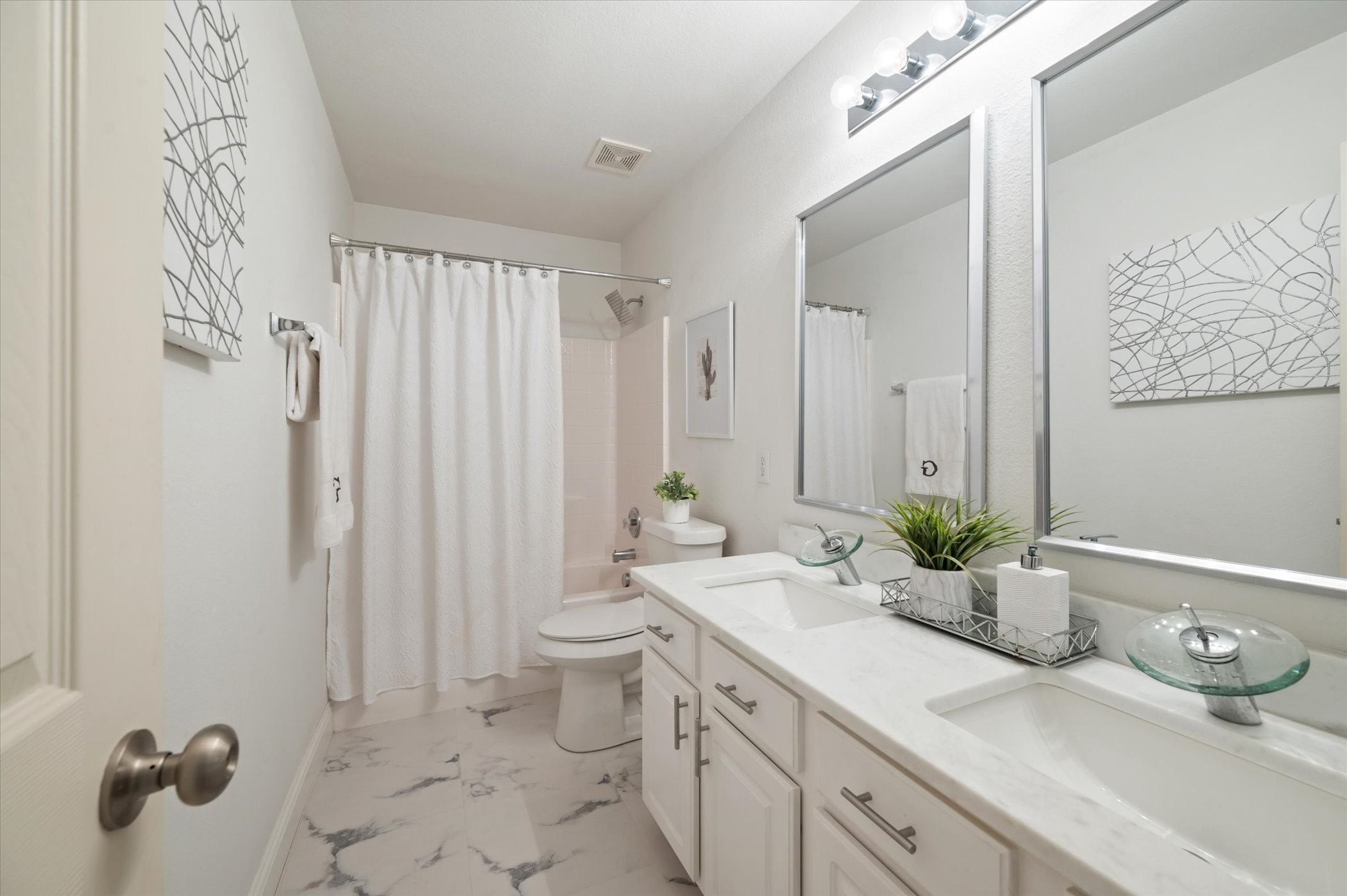 8729 Golden Sunset Trail