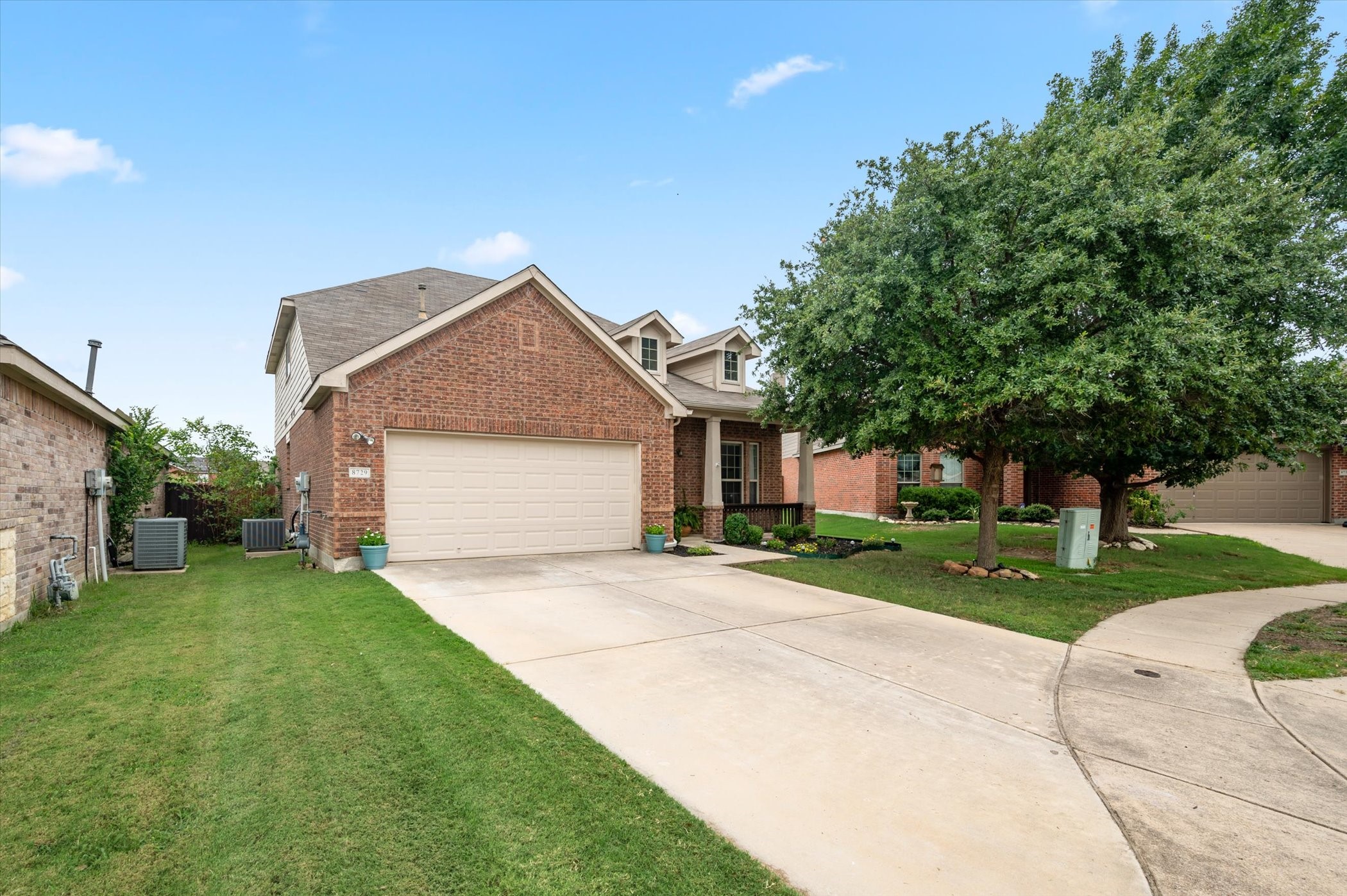 8729 Golden Sunset Trail
