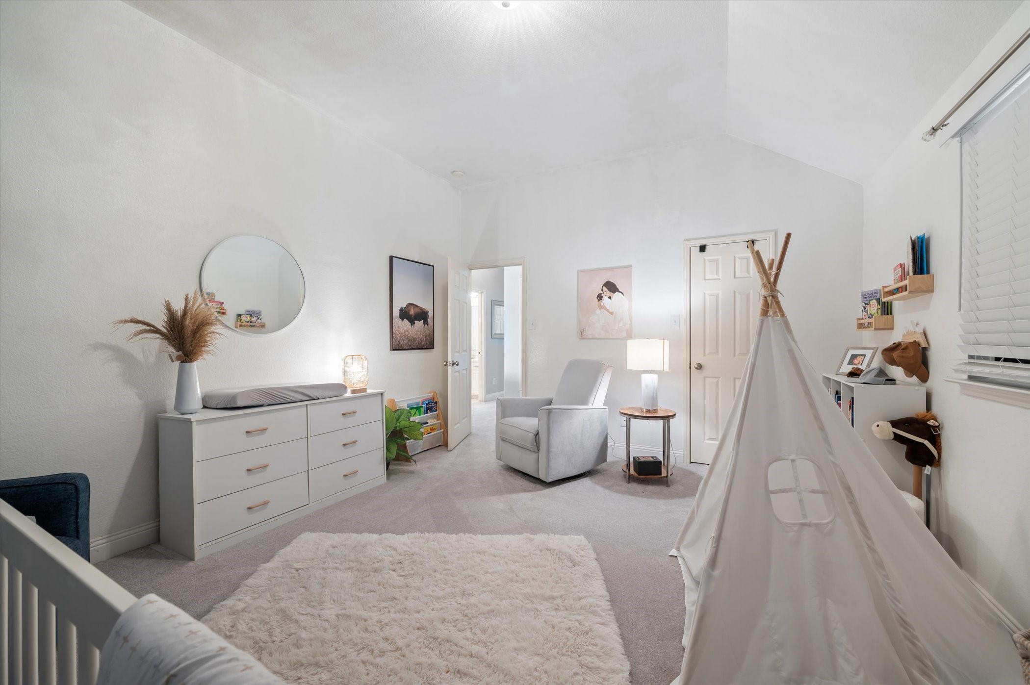 8729 Golden Sunset Trail