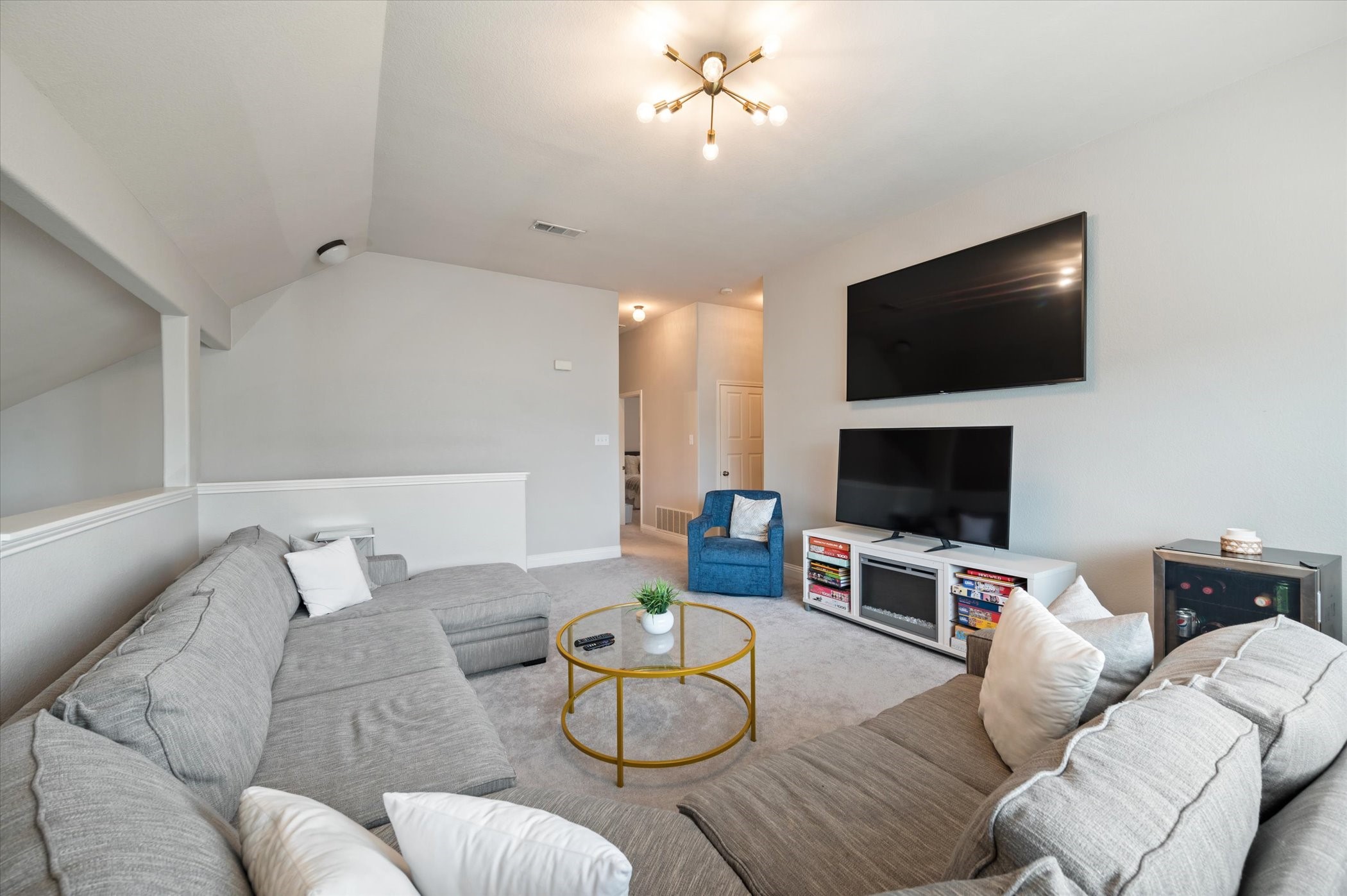 8729 Golden Sunset Trail