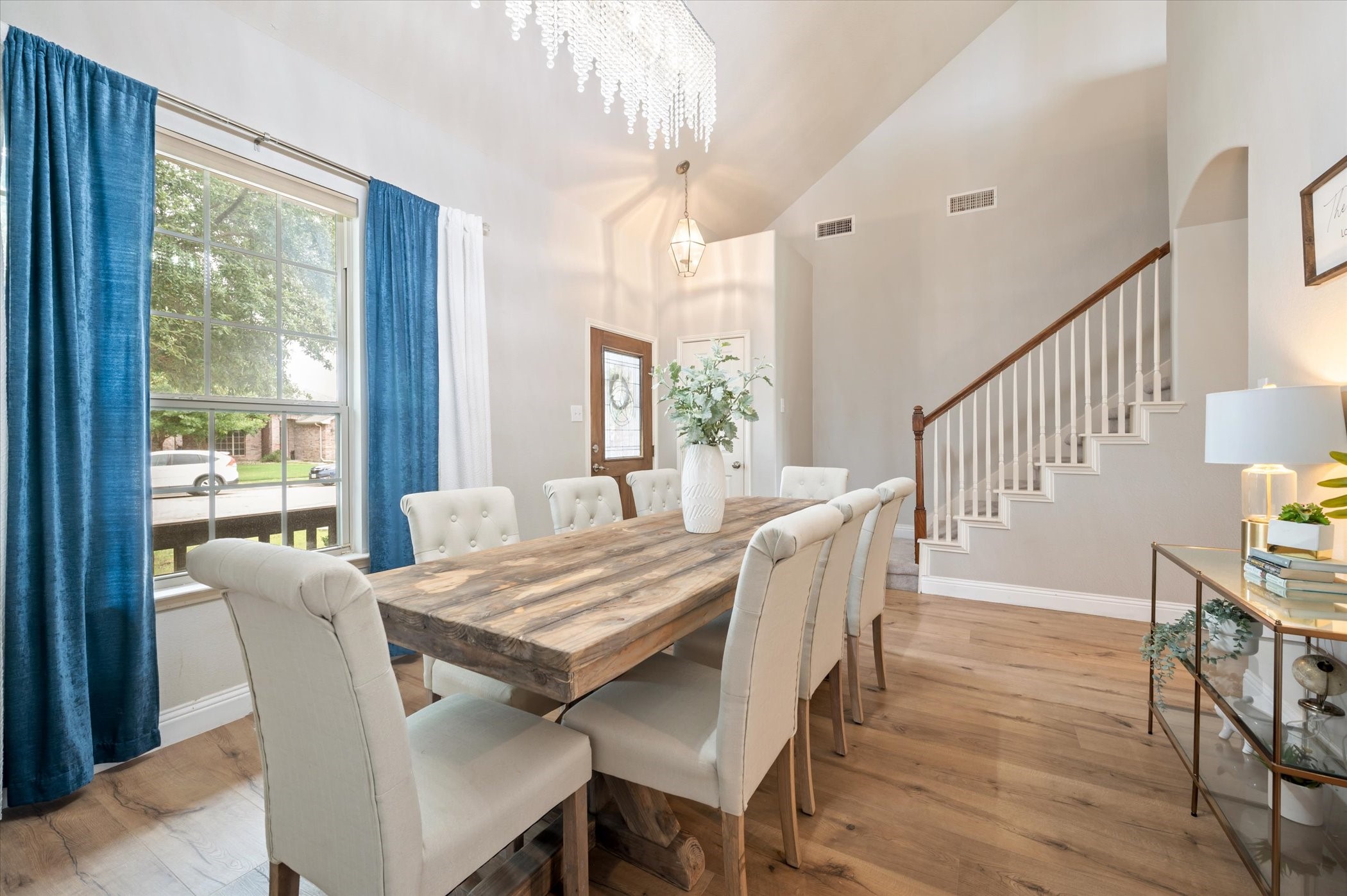 8729 Golden Sunset Trail