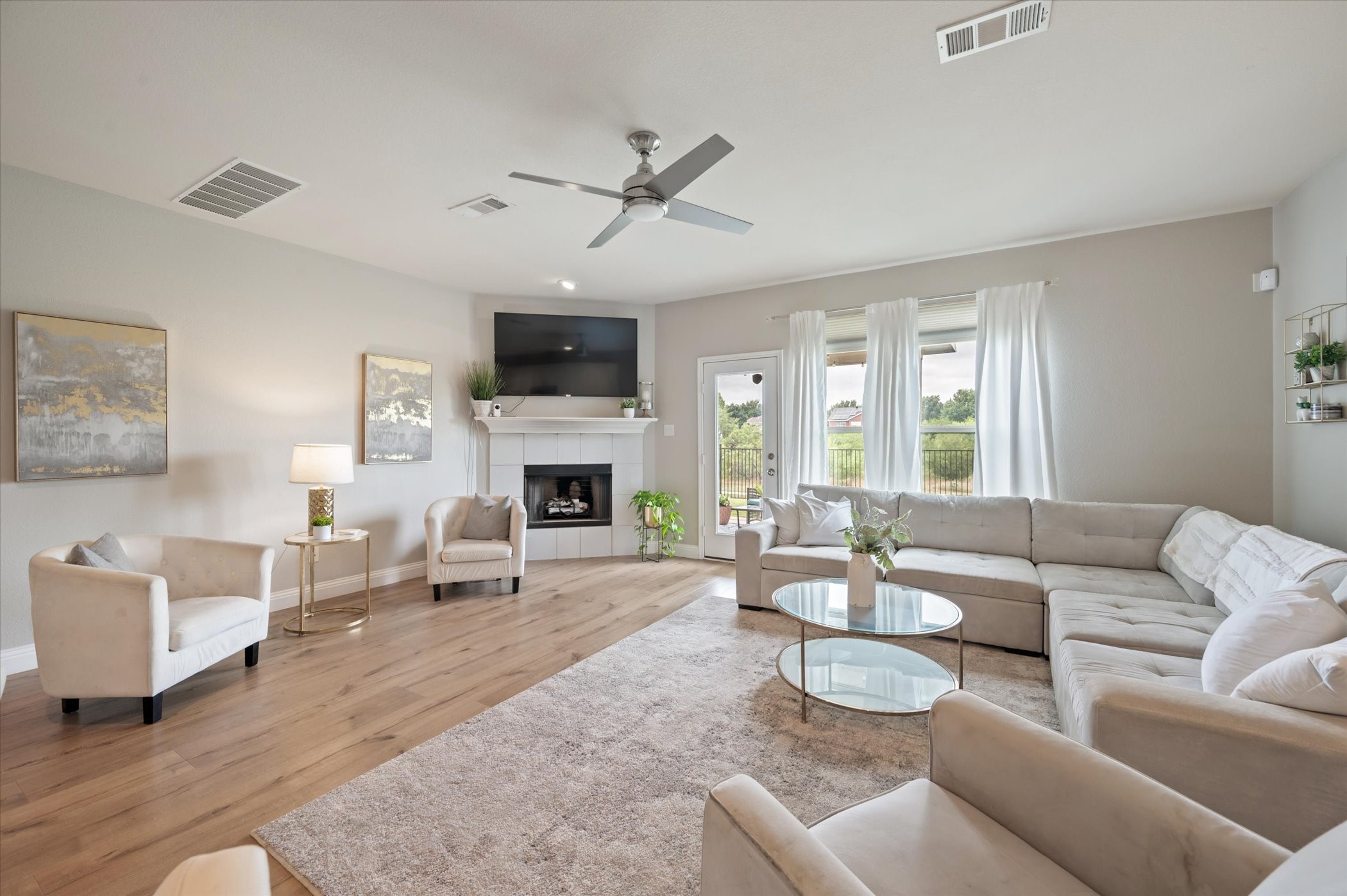 8729 Golden Sunset Trail
