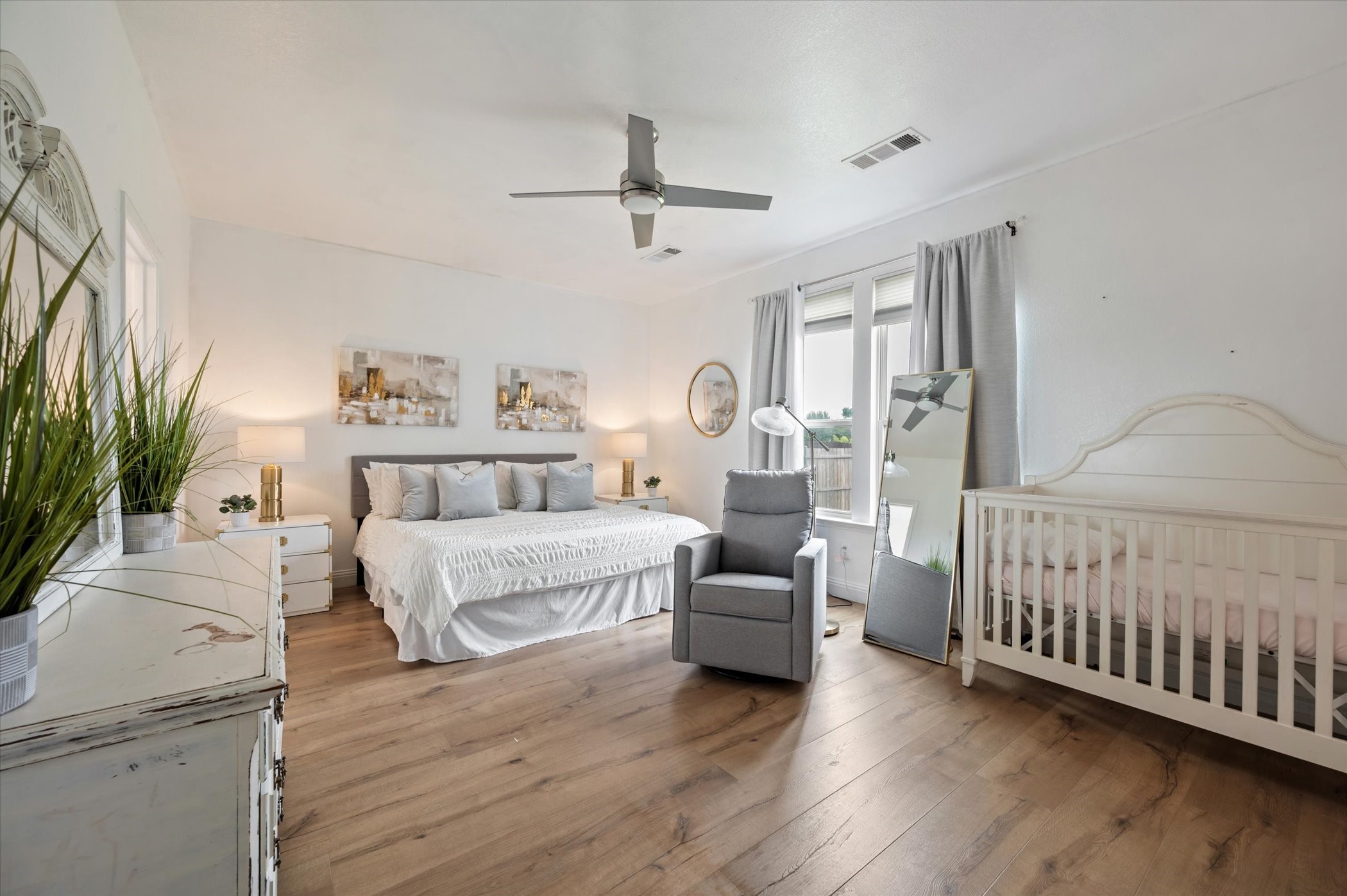 8729 Golden Sunset Trail