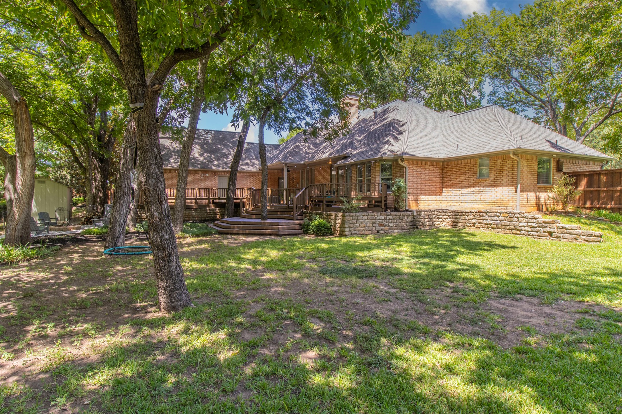 908 Dogwood Court