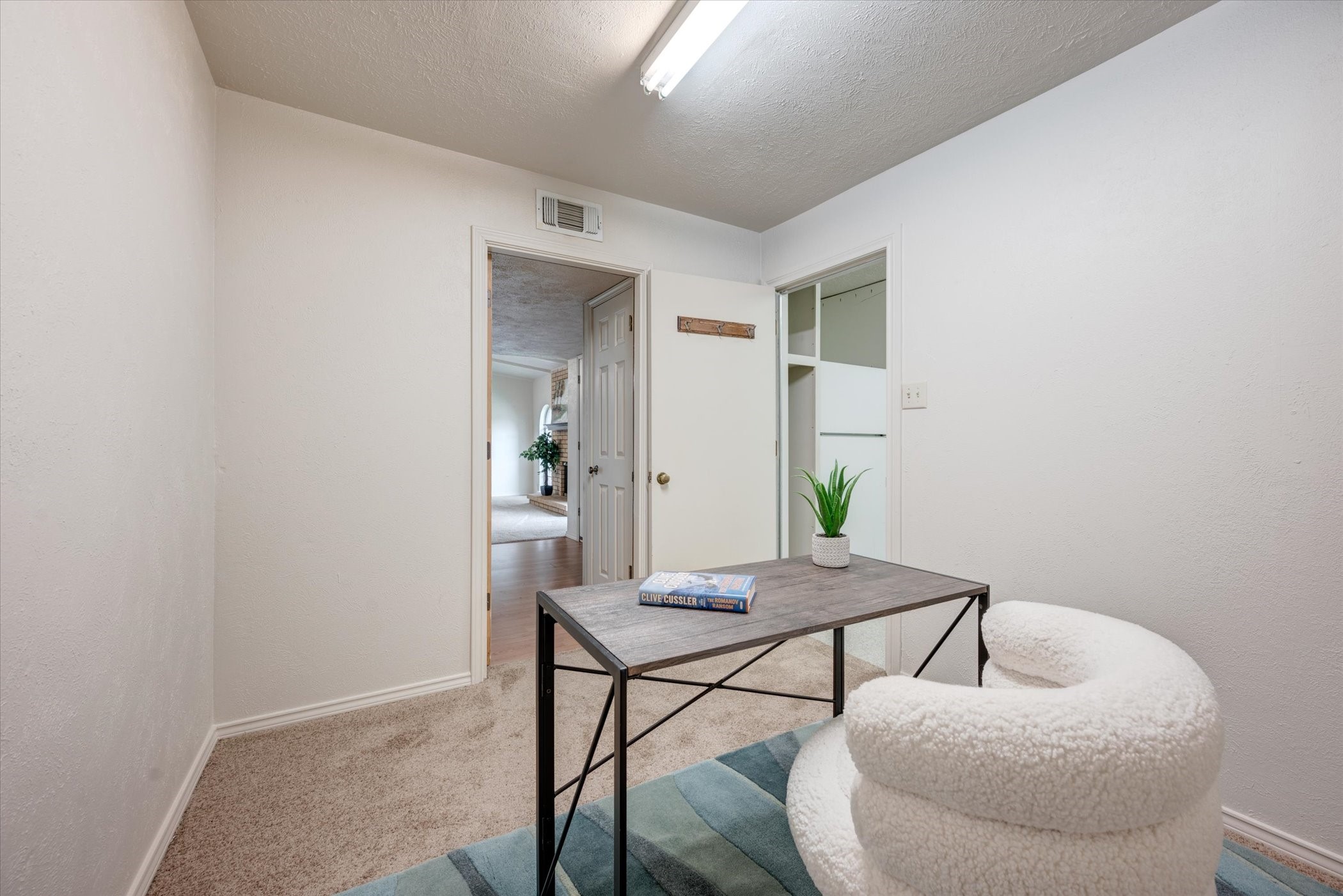 2600 Meadowview Drive