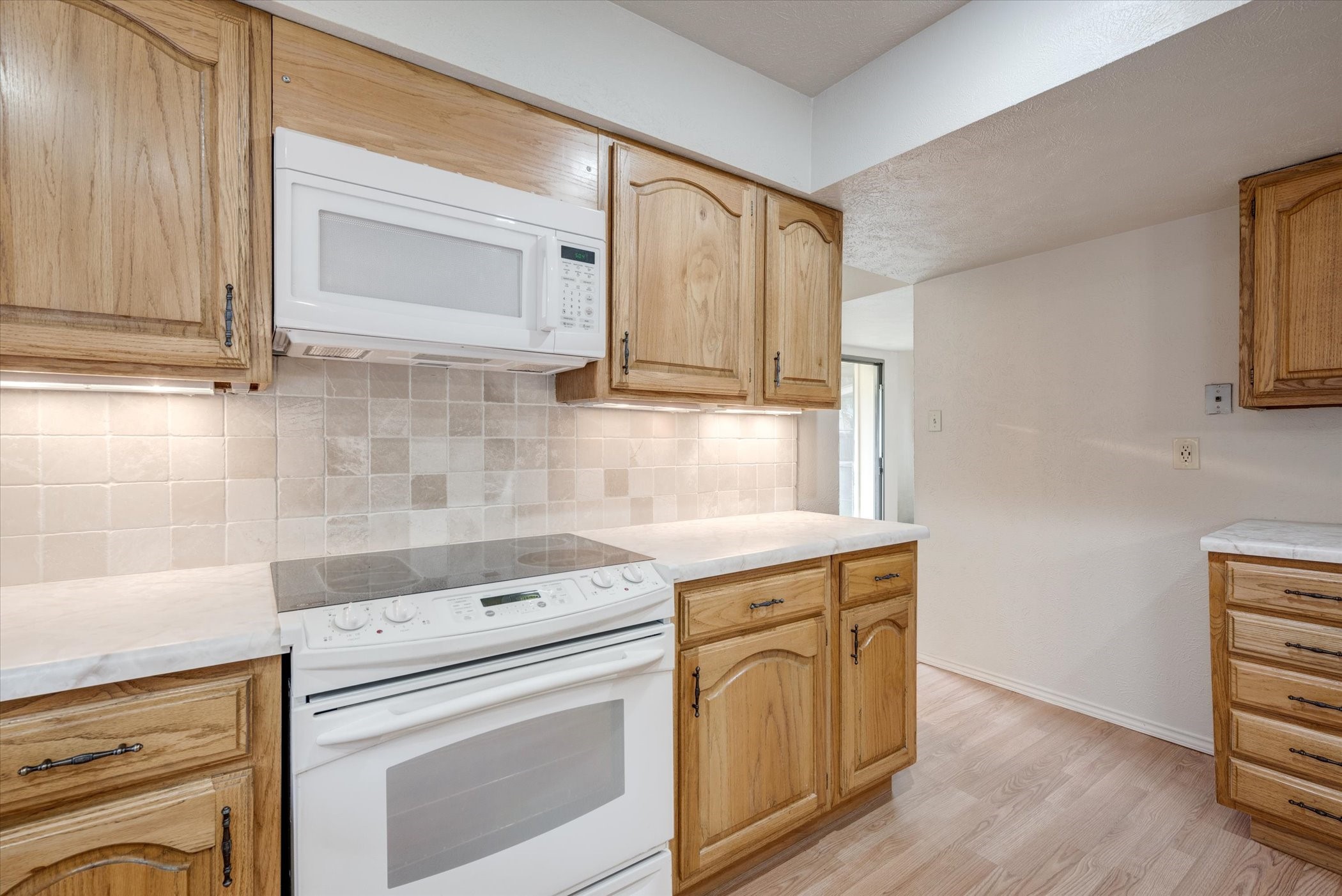 2600 Meadowview Drive