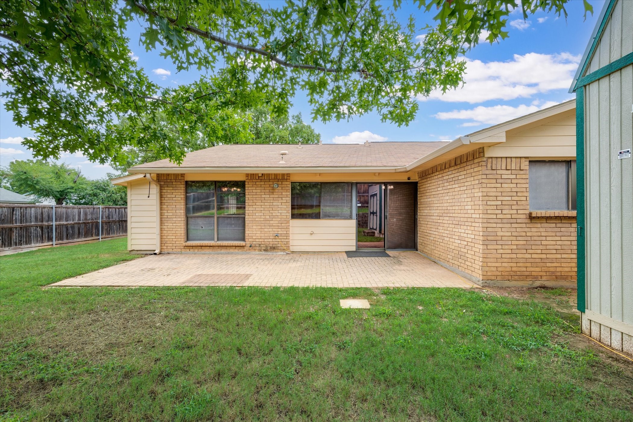 2600 Meadowview Drive