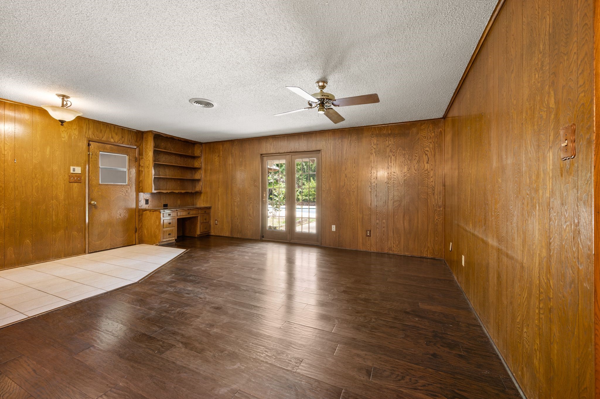 5017 Montclair. Drive